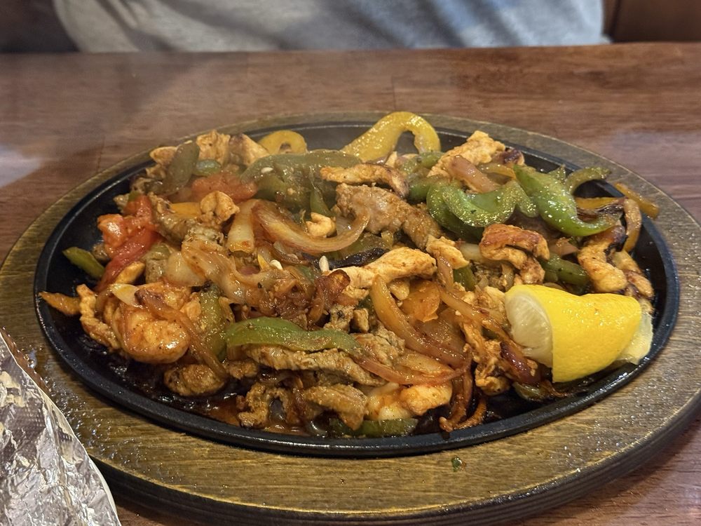 Pacos Tacos Mexican Grill