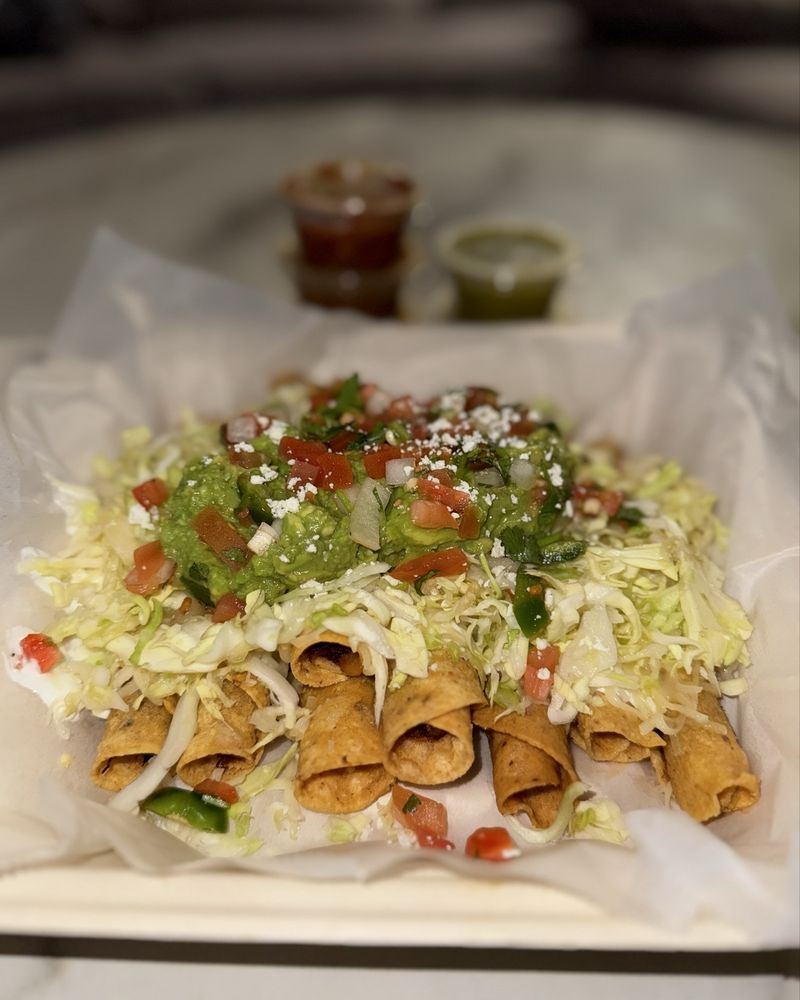 El Tianguis Rolled Taquitos