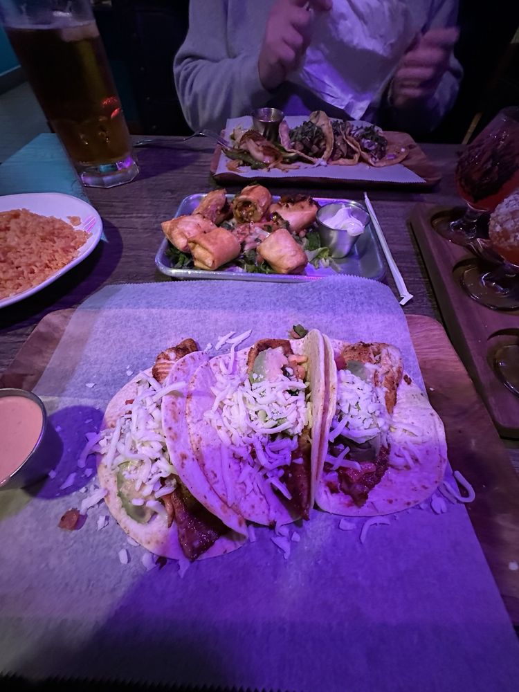 Lomeli's Mexican Bar and Grill