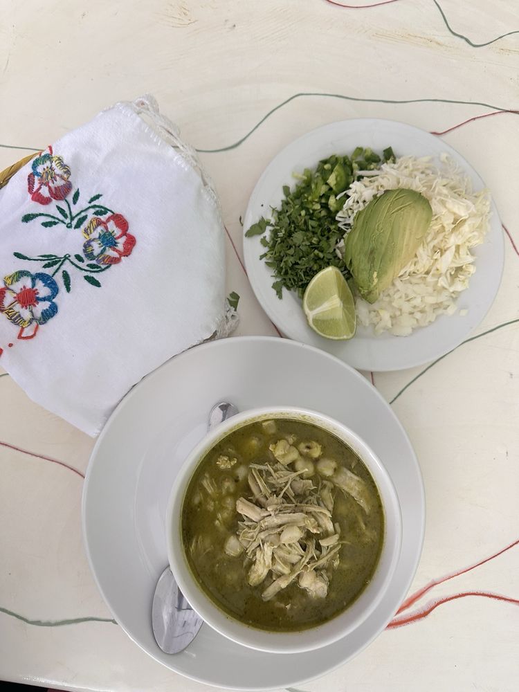 Mi Tierra Caliente Restaurante