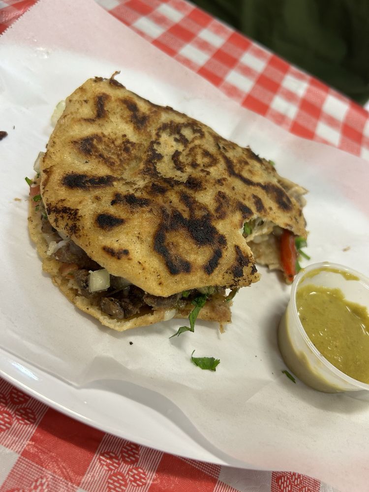 Los Primos Restaurant — restaurante mexicano en La Grange