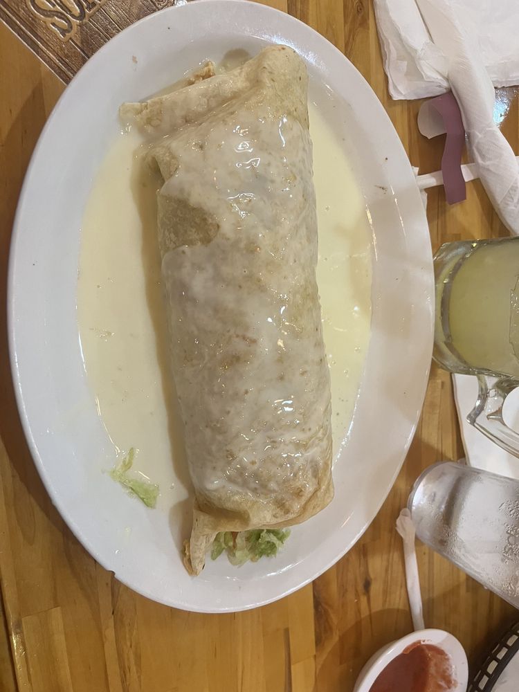 Los Tres Caminos — restaurante mexicano en Evansville