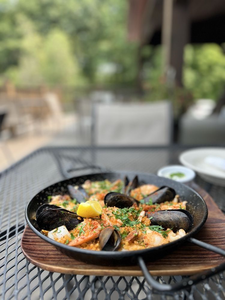 Paella seafood