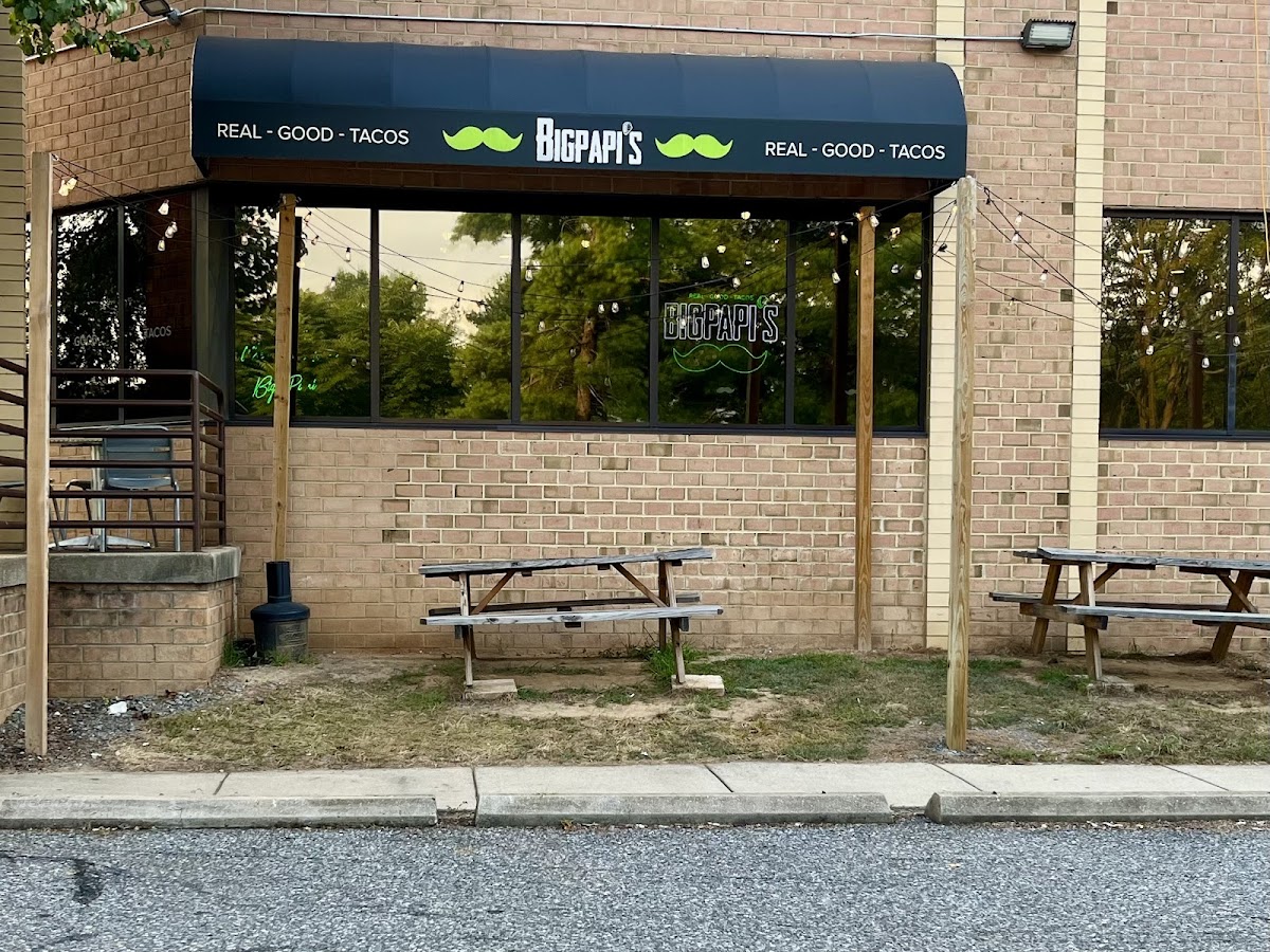 Big Papi's - Real Good Tacos