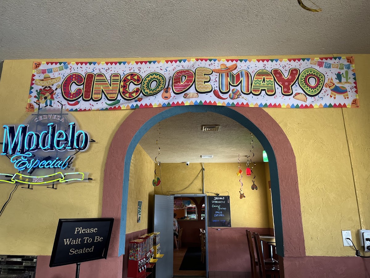 Casa Las Palmas — restaurante mexicano en Port Clinton