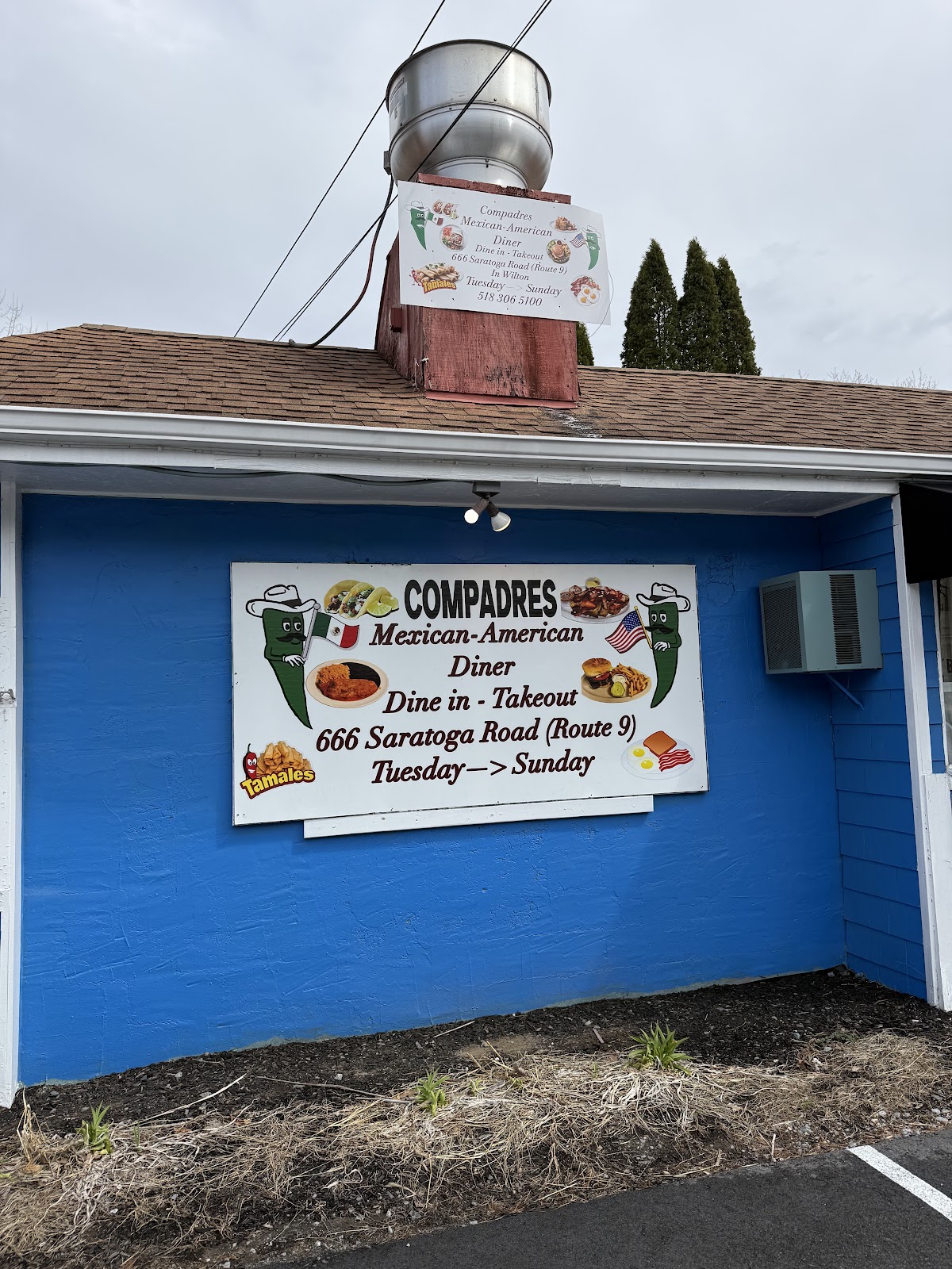 Compadres Diner