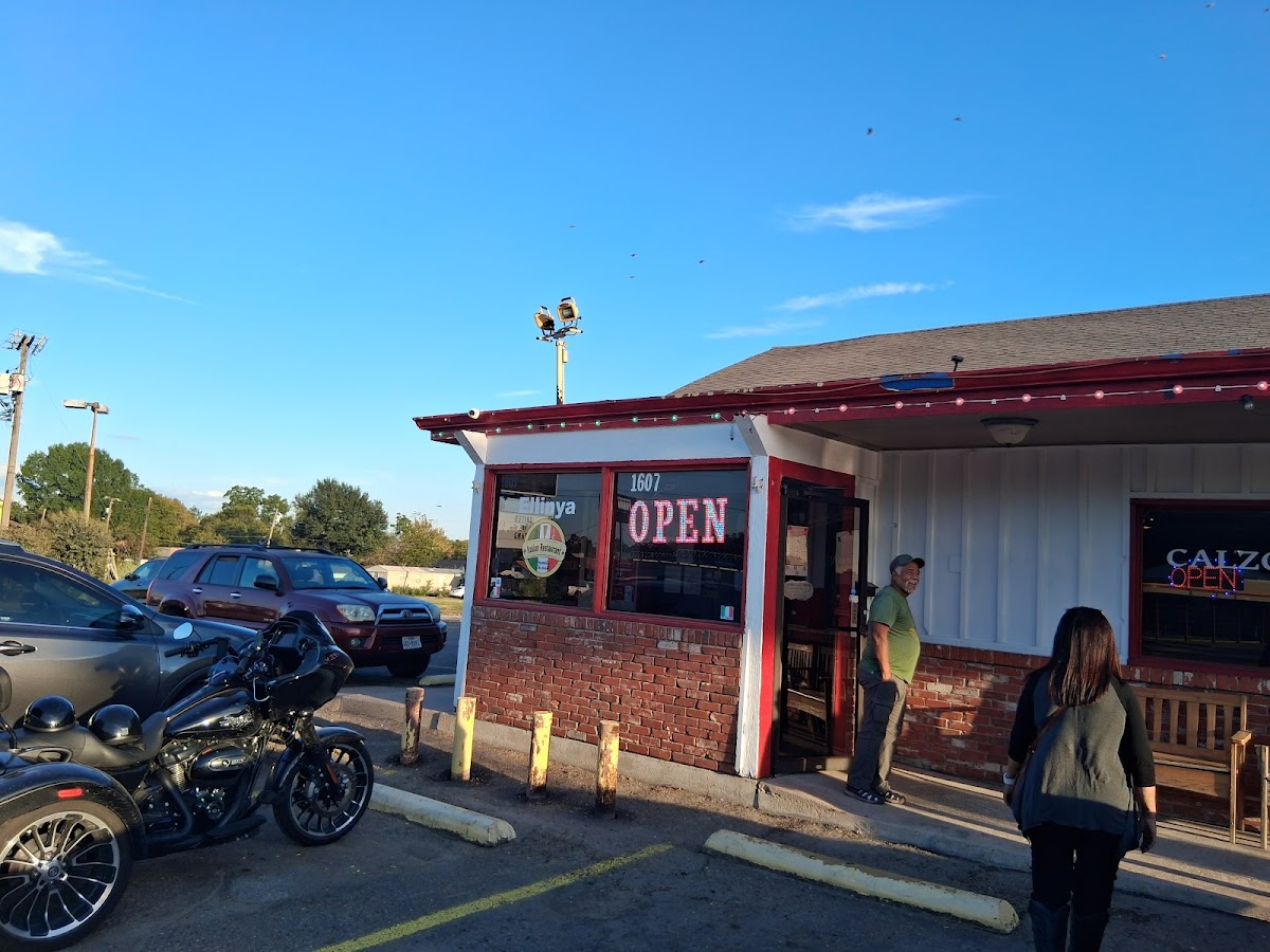 Ellinya Italian Restaurant — restaurante mexicano en Corsicana