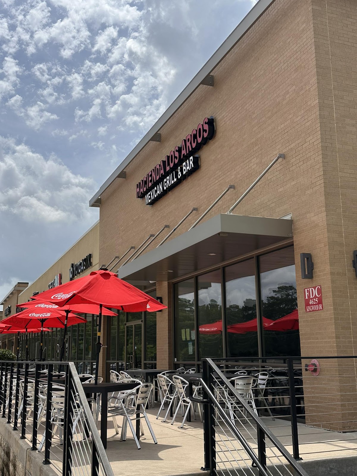 Hacienda Los Arcos Mexican Grill & Bar