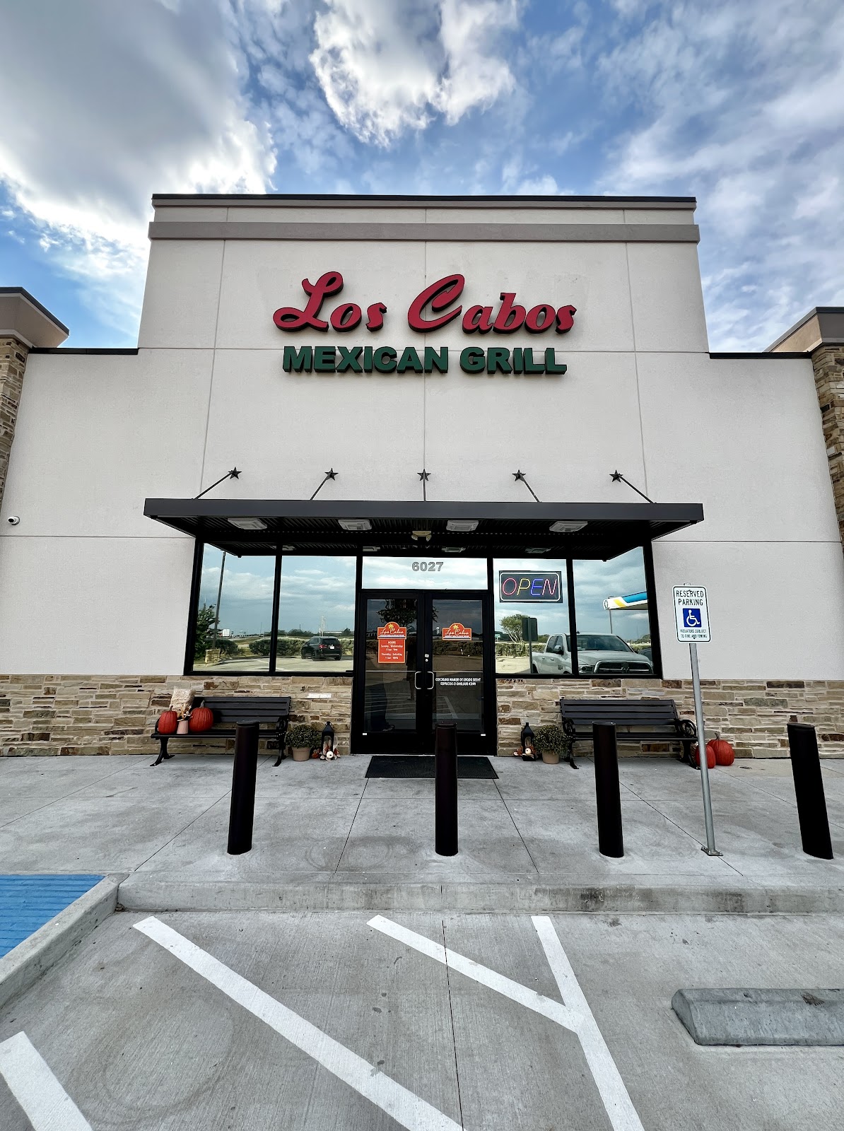 Los Cabos Cantina