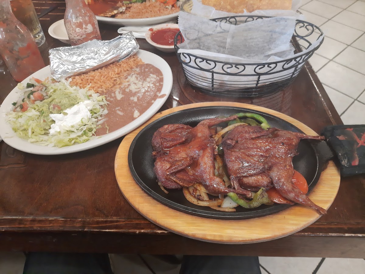 Los Parrilleros