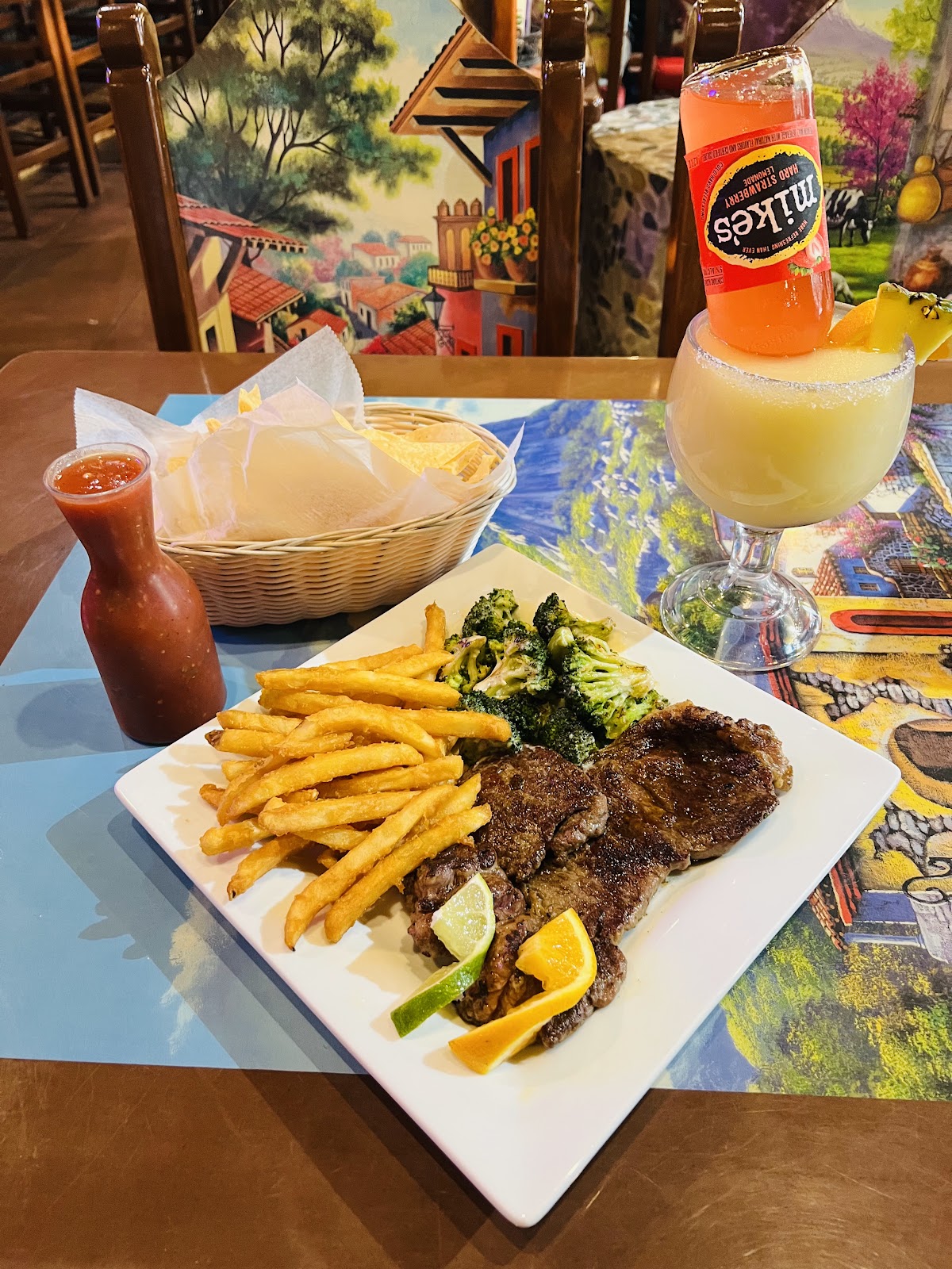 Los Parrilleros Mexican Grille & Bar - Prentiss