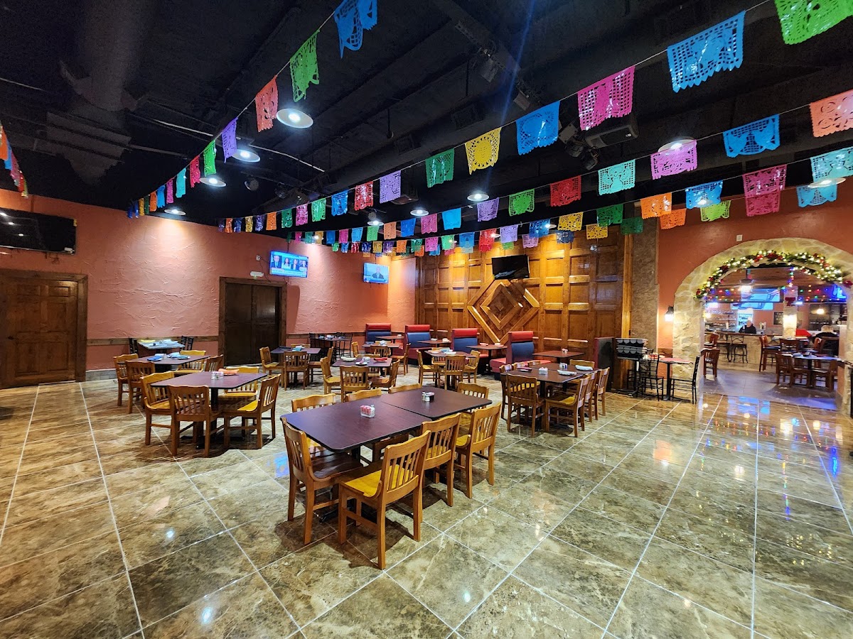 Los Primos Mexican Grill & Bar — restaurante mexicano en Fairfield
