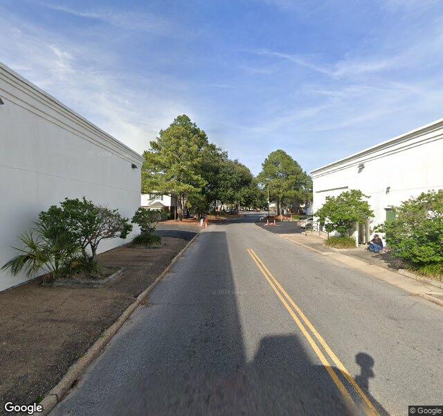 Lucky Irish Pub & Grill