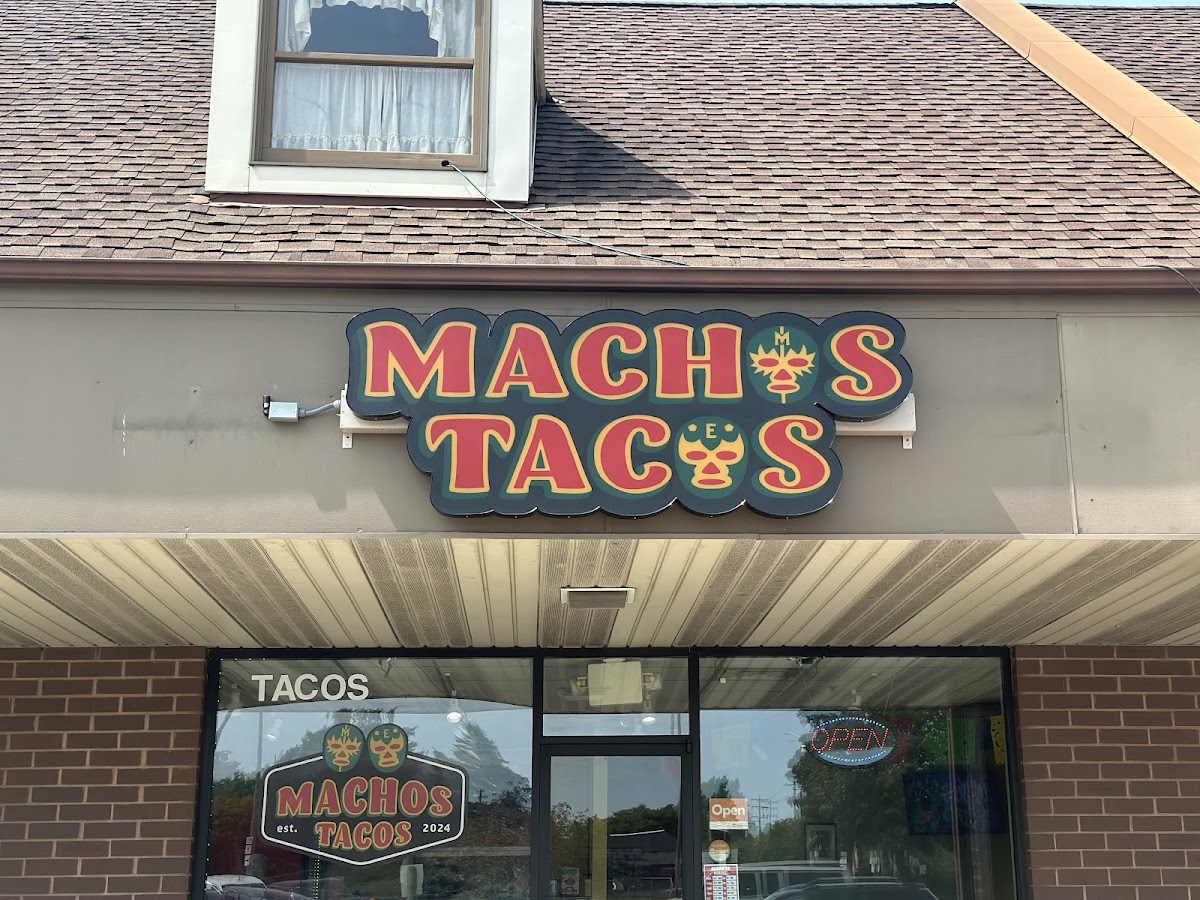 Machos Tacos