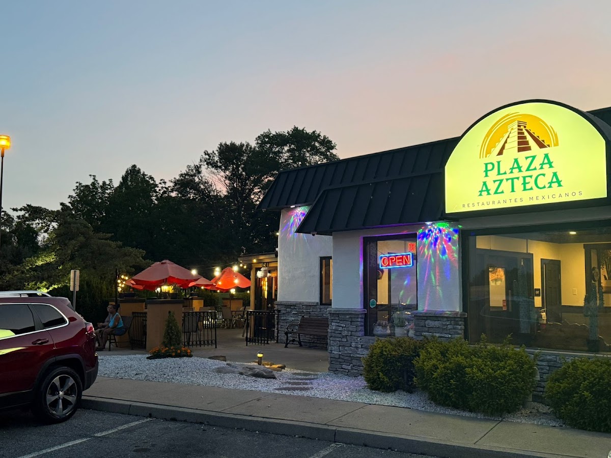 Plaza Azteca - Saucon
