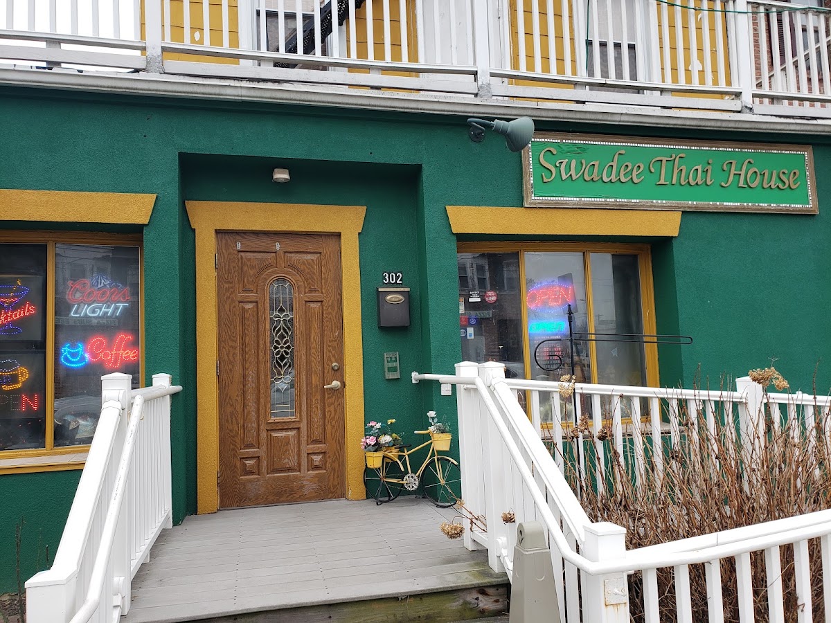 Swadee Thai House — restaurante mexicano en Emmaus